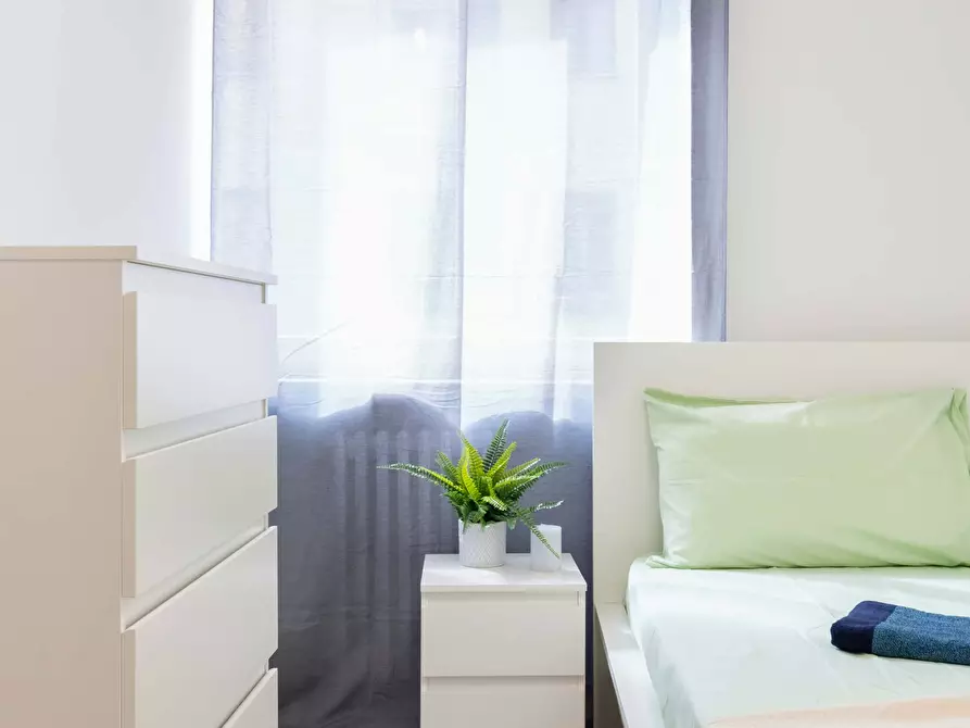 Immagine 3 di Camera in affitto  in Via Frinco15 a Torino