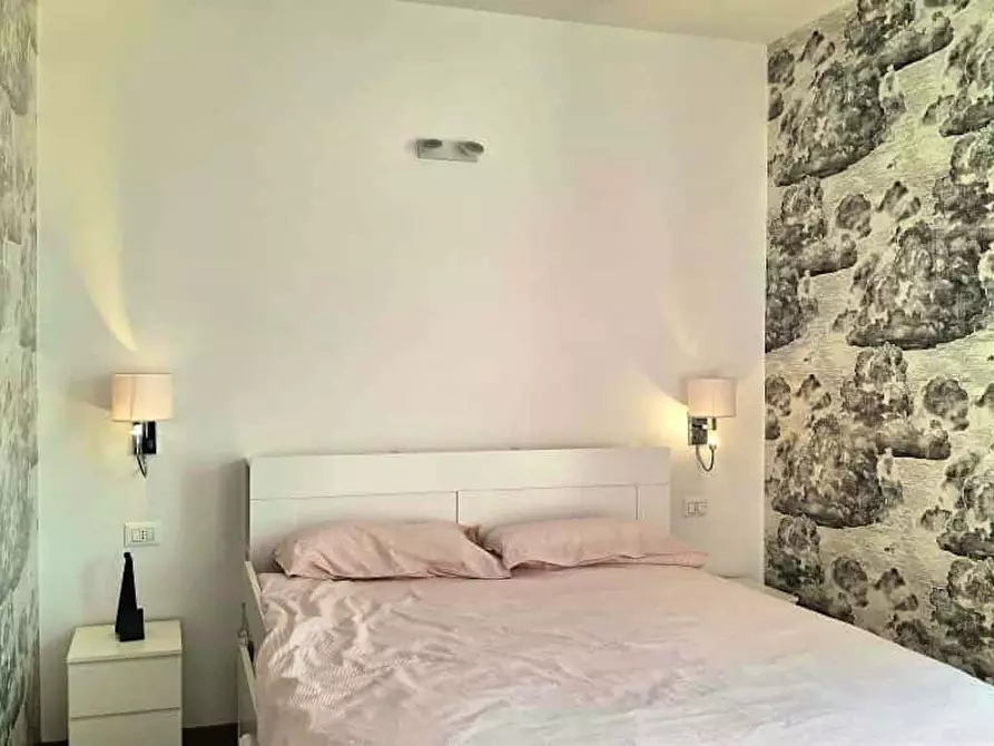 Immagine 21 di Appartamento in affitto  in Via Medeghino a Milano