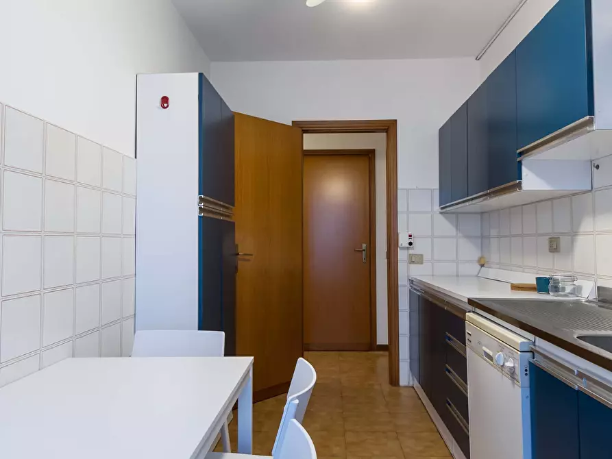 Immagine 5 di Camera in affitto  in Via dei Missaglia13 a Milano