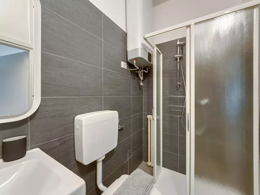 Immagine 1 di Camera in affitto  in Via F. R. Lamennais5 a Milano