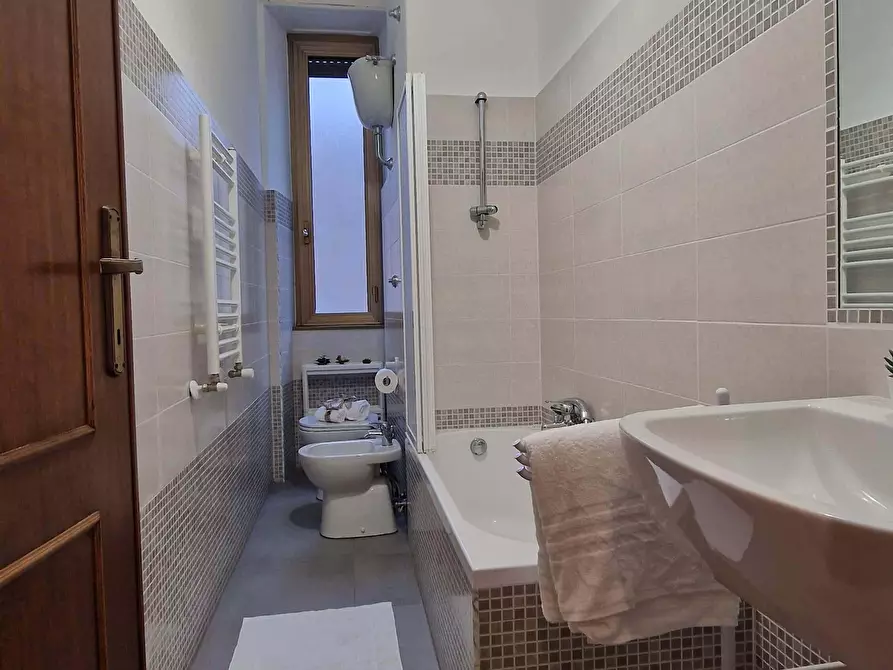 Immagine 26 di Camera in affitto  in Via Cerveteri13 a Roma