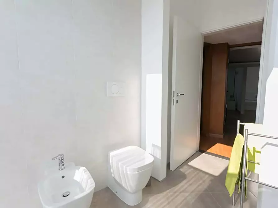 Immagine 19 di Camera in affitto  in Via Gavirate27 a Milano