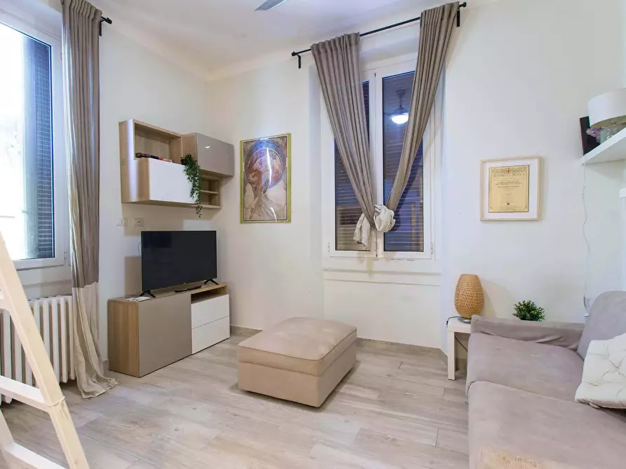 Immagine 1 di Appartamento in affitto  in Via Giovanni Pascoli a Milano