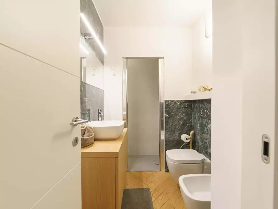 Immagine 9 di Appartamento in affitto  in Viale Francesco Restelli3 a Milano