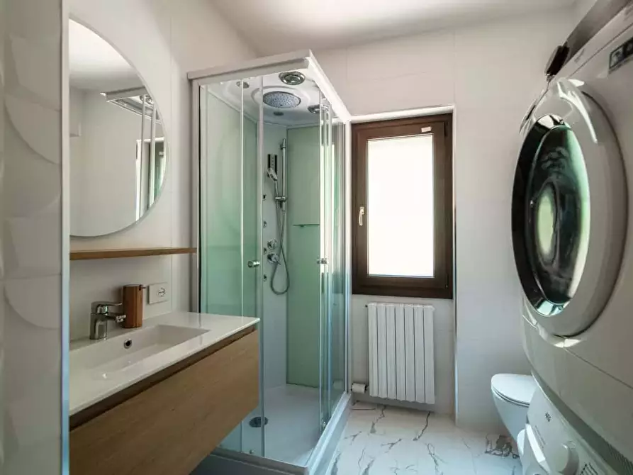 Immagine 69 di Appartamento in affitto  in Via Bellinzona55 a Como