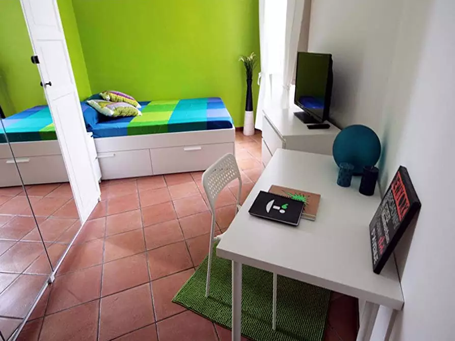 Immagine 5 di Camera in affitto  in Via Guercino10 a Milano