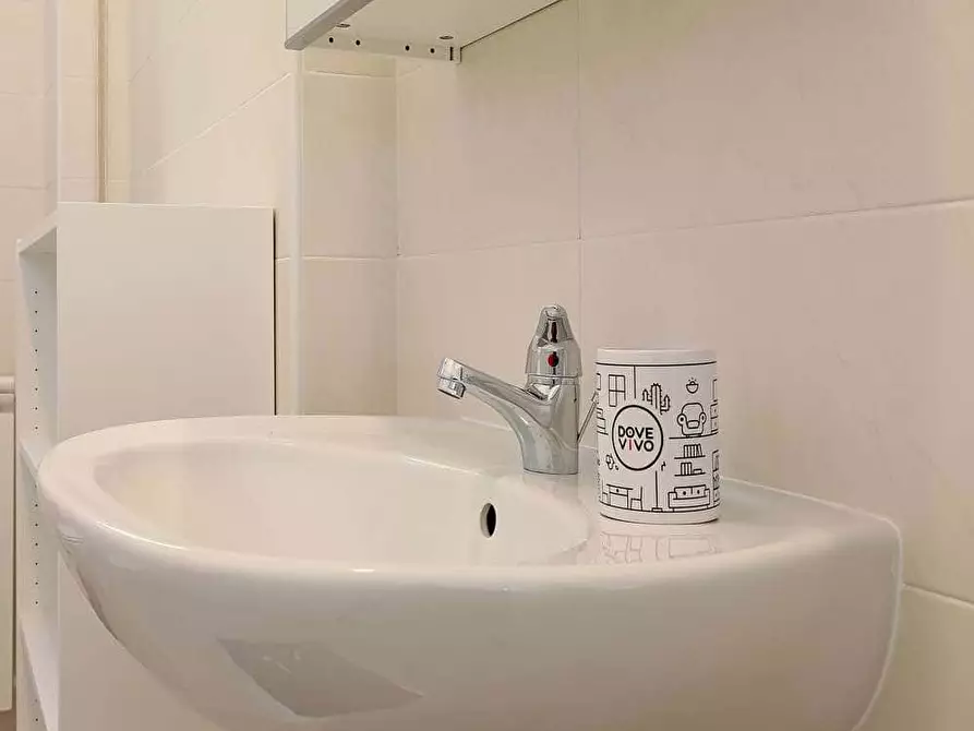 Immagine 15 di Camera in affitto  in Via Cavriglia23 a Roma
