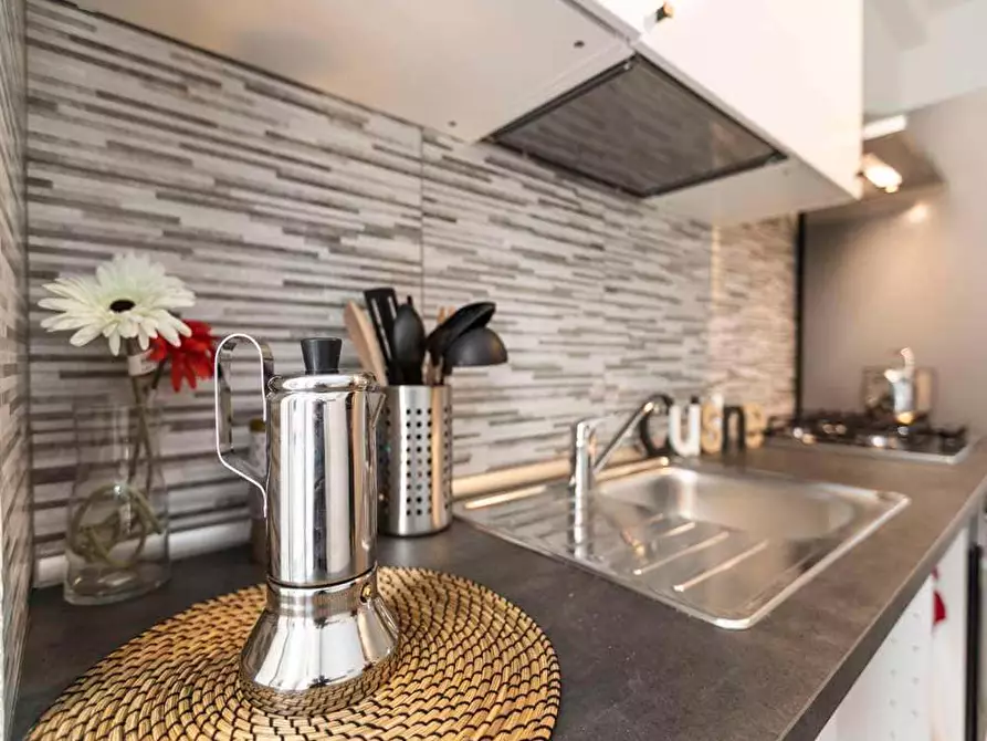 Immagine 16 di Camera in affitto  in Via Francesco Primaticcio182 a Milano