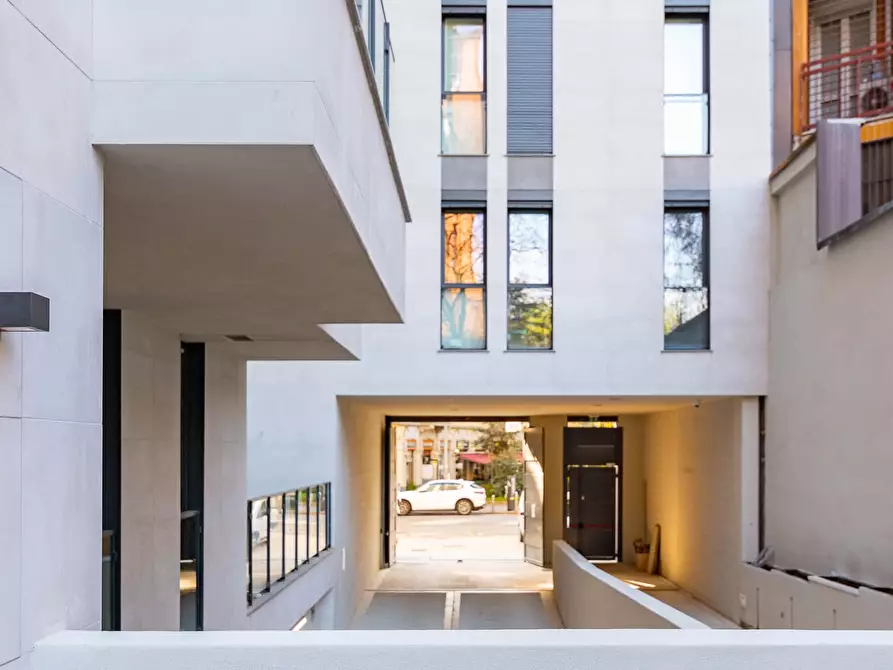 Immagine 35 di Appartamento in affitto  in Via Principe Eugenio3 a Milano