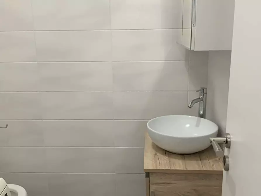 Immagine 13 di Appartamento in affitto  in Via delle Querce1 a Rodano