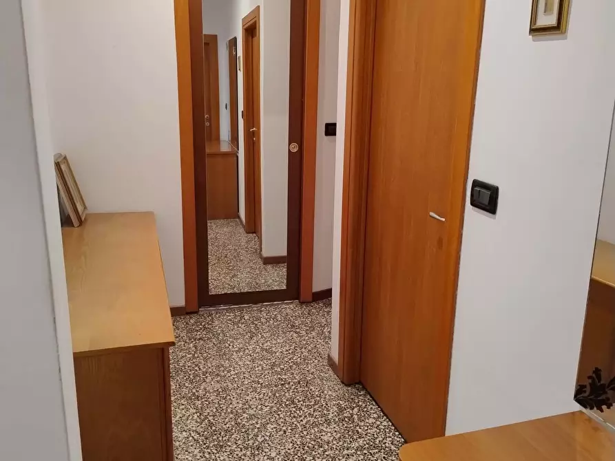 Immagine 20 di Camera in affitto  in Via Teano36 a Milano