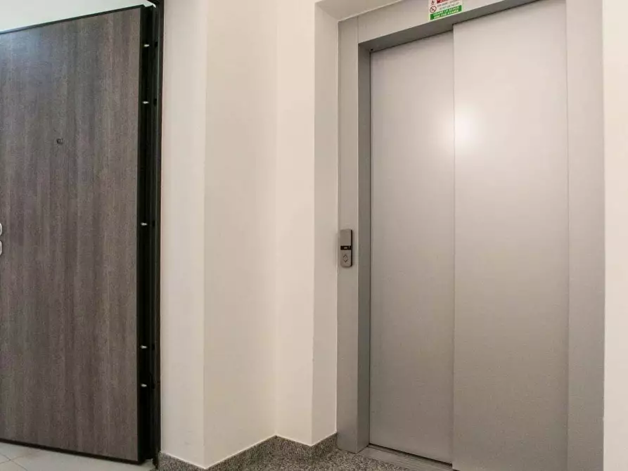 Immagine 20 di Appartamento in affitto  in Via Luigi Mercantini a Milano