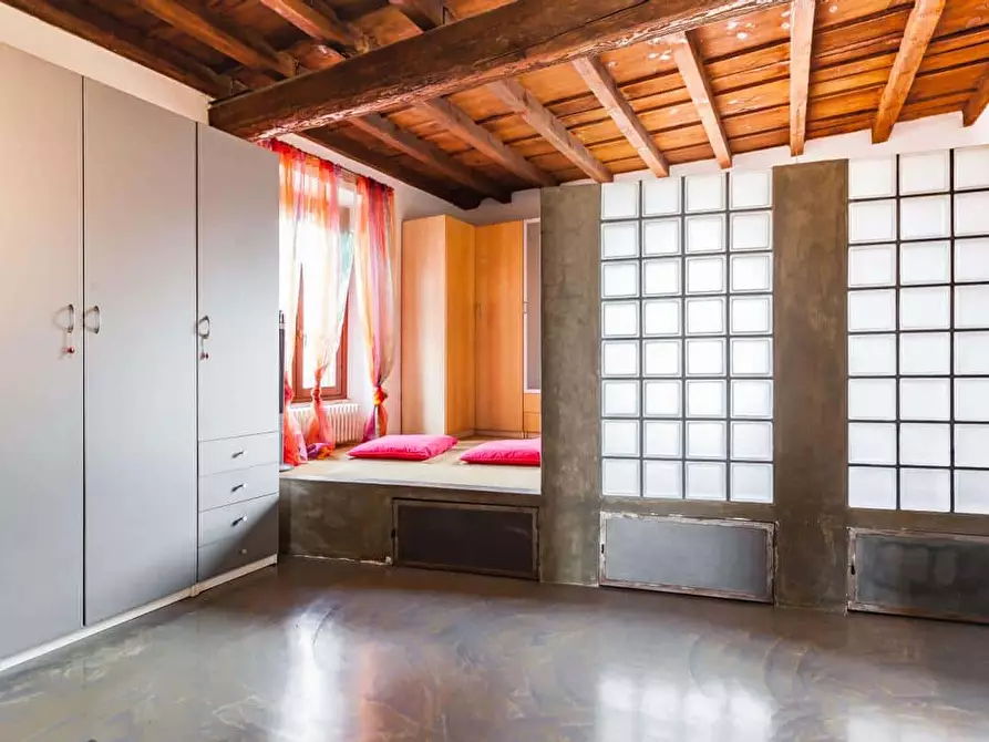 Immagine 12 di Appartamento in affitto  in Via San Bernardo1 a Milano