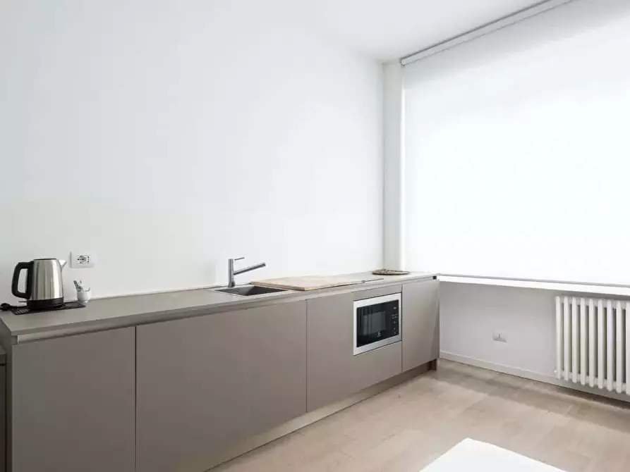 Immagine 34 di Appartamento in affitto  in Via Vincenzo Monti86 a Milano