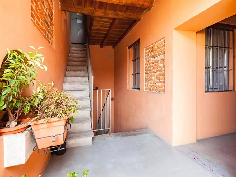 Immagine 17 di Appartamento in affitto  in Via San Bernardo1 a Milano