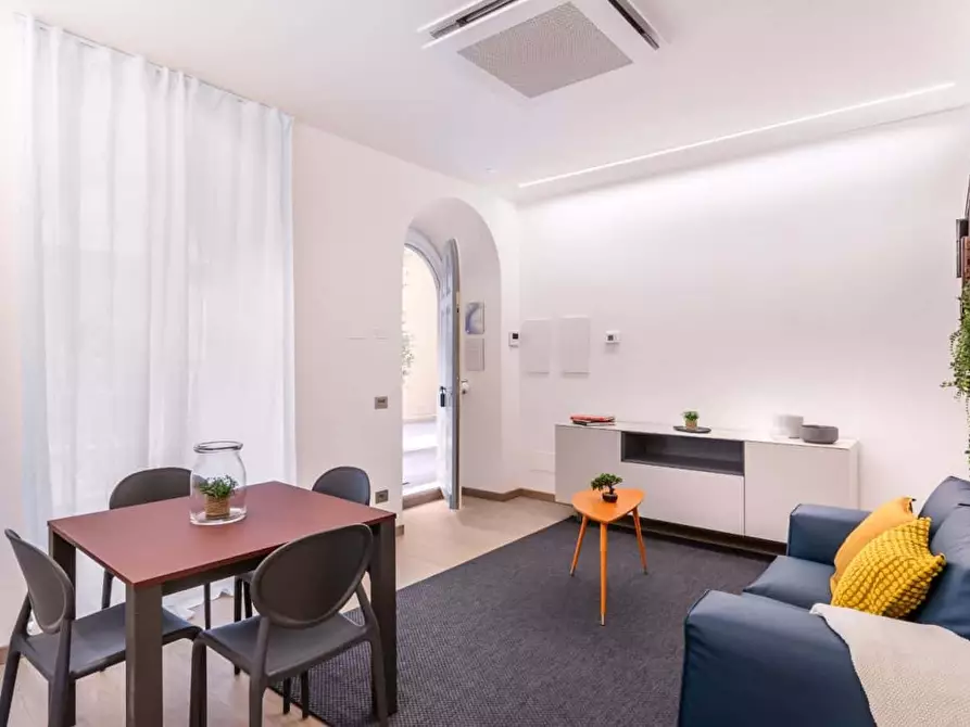 Immagine 4 di Appartamento in affitto  in Via Cavour238 a Roma