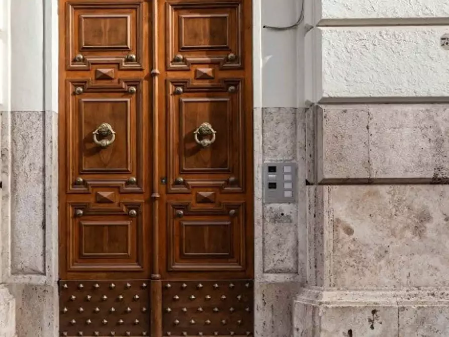 Immagine 17 di Appartamento in affitto  in Via Cavour238 a Roma