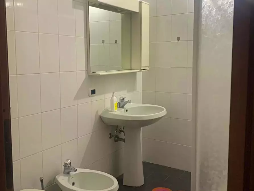 Immagine 12 di Camera in affitto  in Viale Sarca a Milano