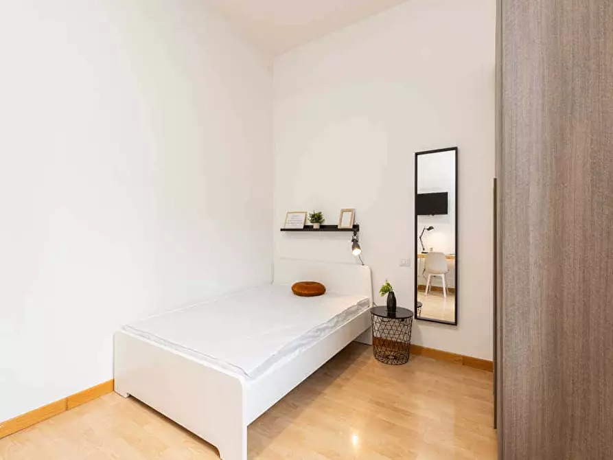 Immagine 6 di Camera in affitto  in Via Comelico8 a Milano