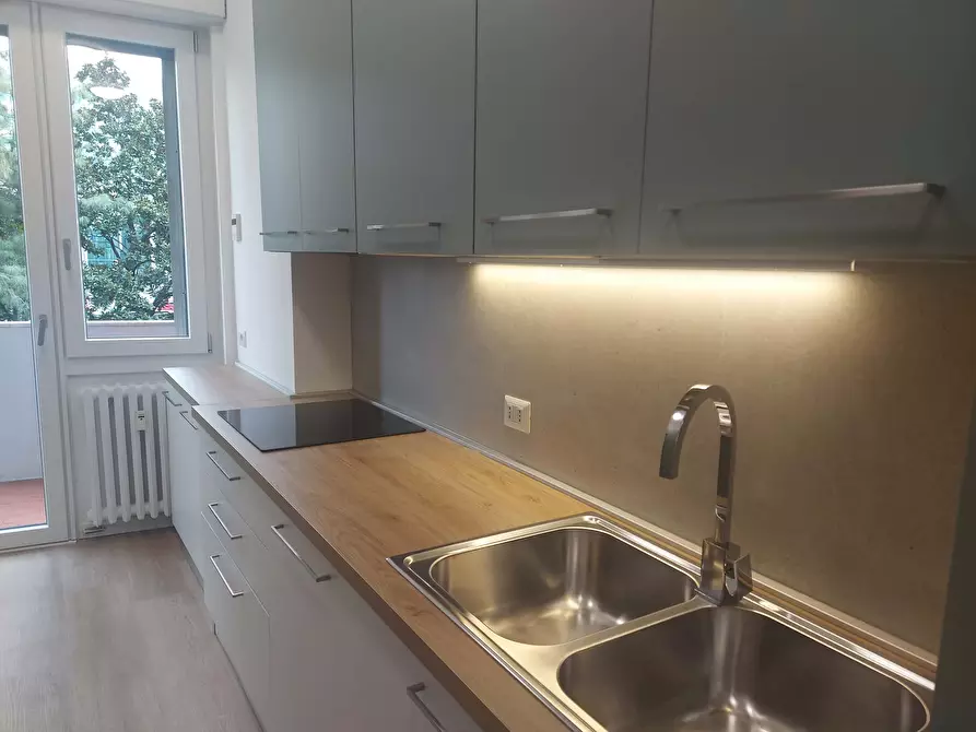 Immagine 15 di Camera in affitto  in Via Cipriano Facchinetti2 a Milano