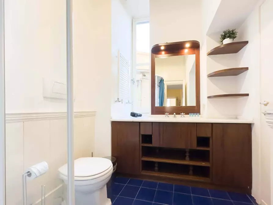 Immagine 8 di Appartamento in affitto  in Via della Mercede16 a Roma