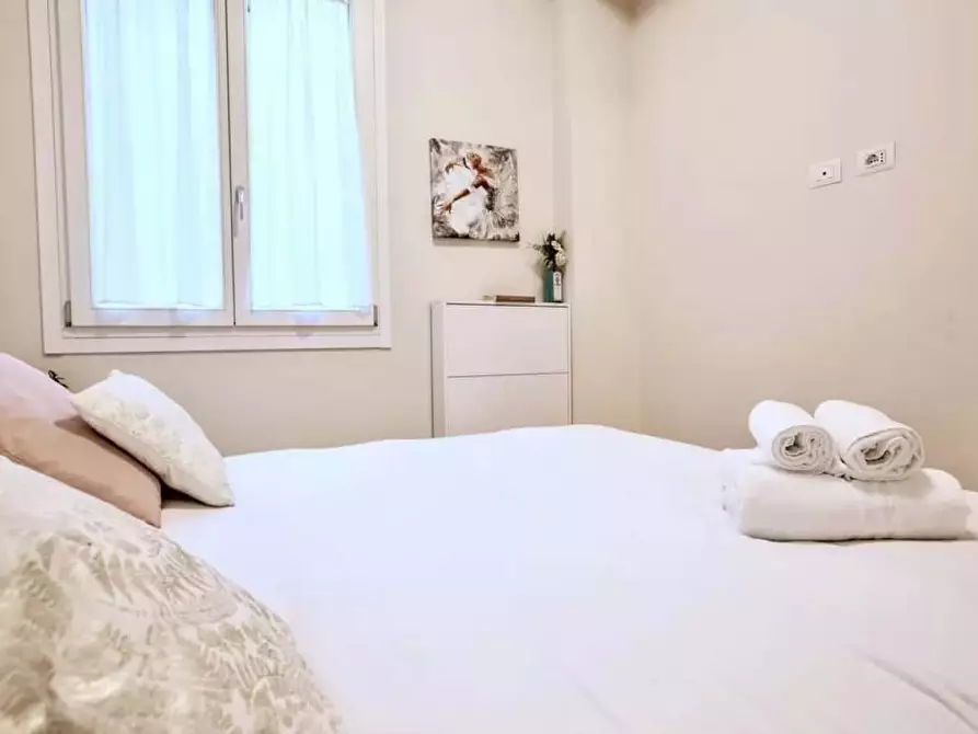 Immagine 22 di Appartamento in affitto  in Via Carlo Tenca7 a Milano