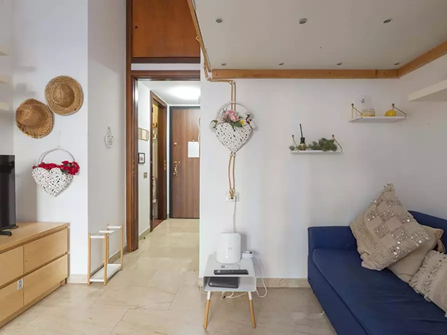 Immagine 11 di Appartamento in affitto  in Via Melzo13 a Milano