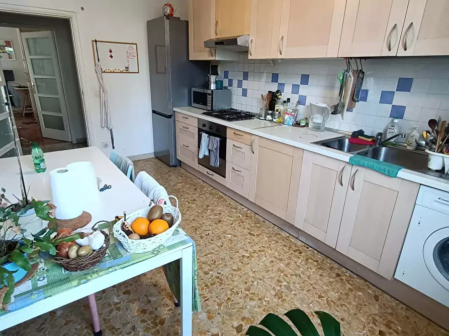 Immagine 36 di Camera in affitto  in Via del Campuccio100 a Firenze