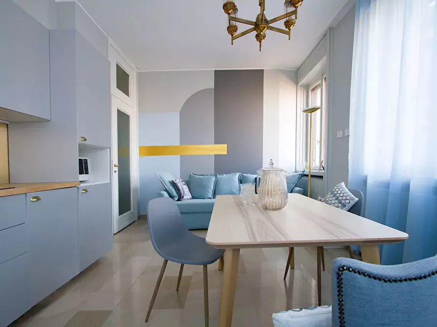 Immagine 5 di Appartamento in affitto  in Via dei Piatti8 a Milano