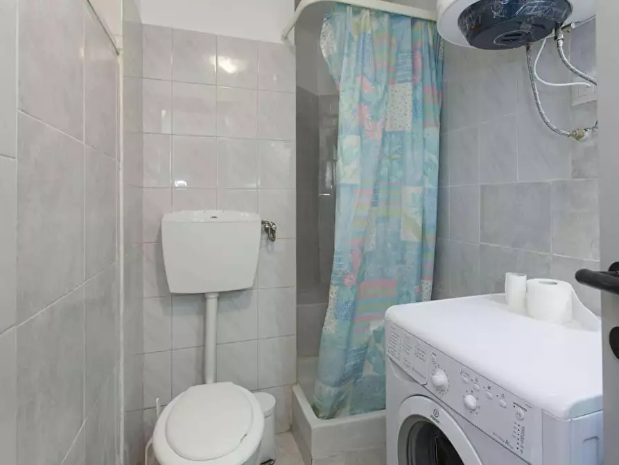 Immagine 8 di Camera in affitto  in Via Neera a Milano