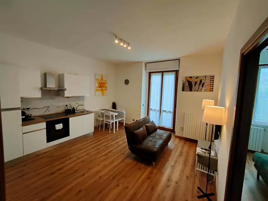 Immagine 1 di Appartamento in affitto  in Viale Corsica55 a Milano
