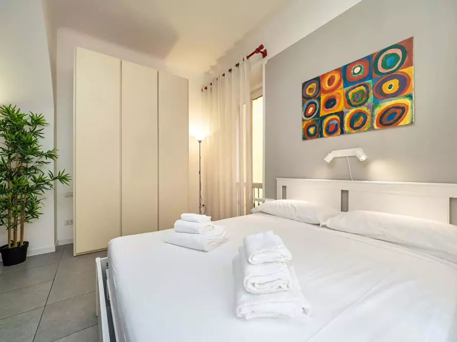 Immagine 26 di Appartamento in affitto  in Via Vigevano a Milano