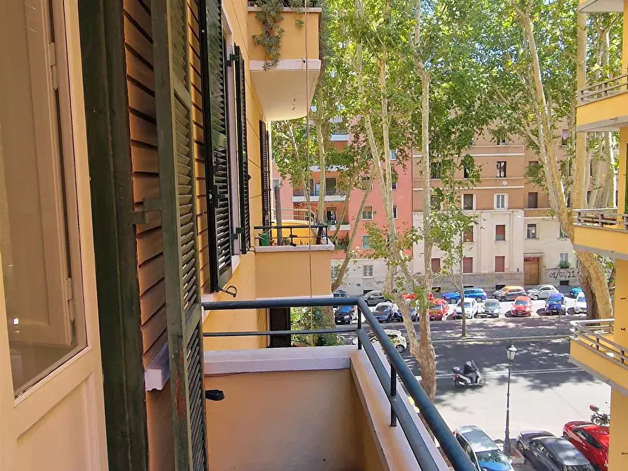 Immagine 2 di Camera in affitto  in Viale Angelico261 a Roma