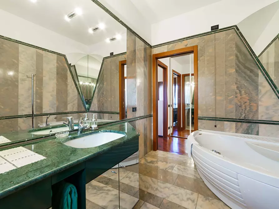 Immagine 43 di Appartamento in affitto  in Viale San Gimignano13 a Milano