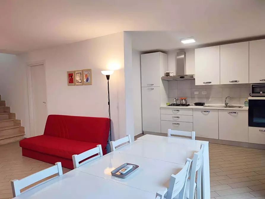 Immagine 42 di Appartamento in affitto  in via Giorgio Bassani62 a Roma