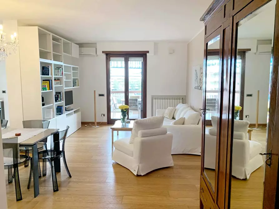 Immagine 4 di Appartamento in affitto  in Viale della Grande Muraglia59 a Roma