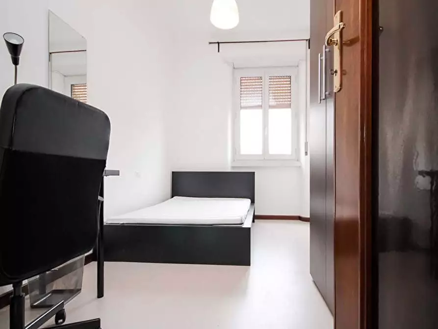 Immagine 3 di Camera in affitto  in Via Giovanni Pacini61 a Milano
