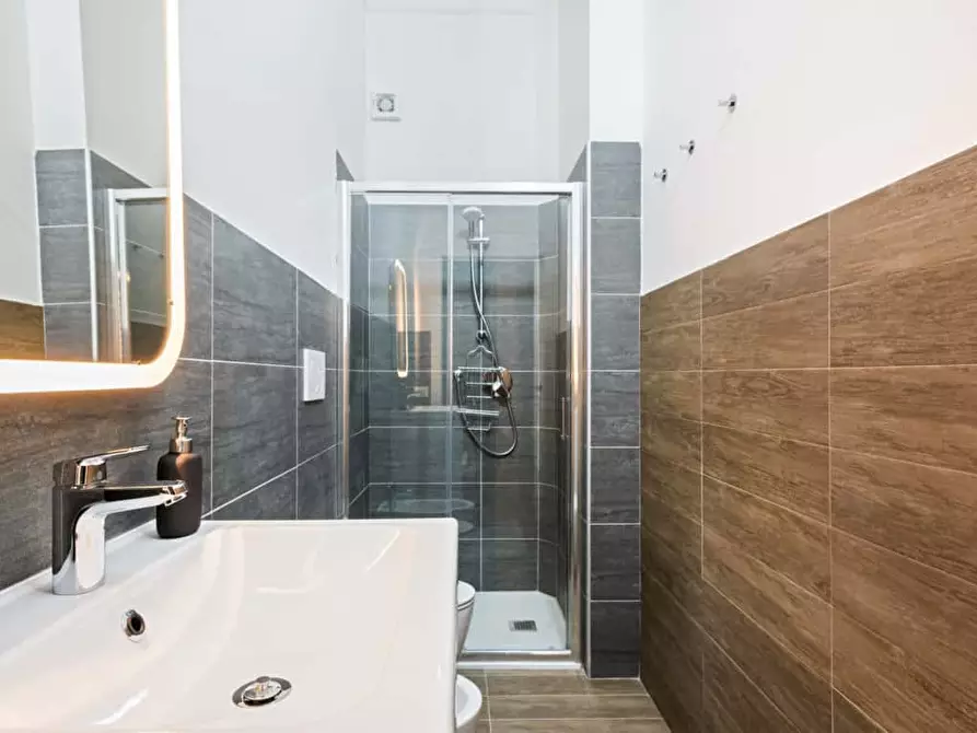 Immagine 6 di Camera in affitto  in Via Podgora10 a Milano