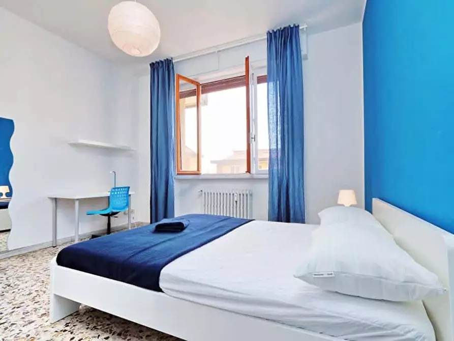 Immagine 9 di Camera in affitto  in Via Vincenzo Bellini56 a Firenze