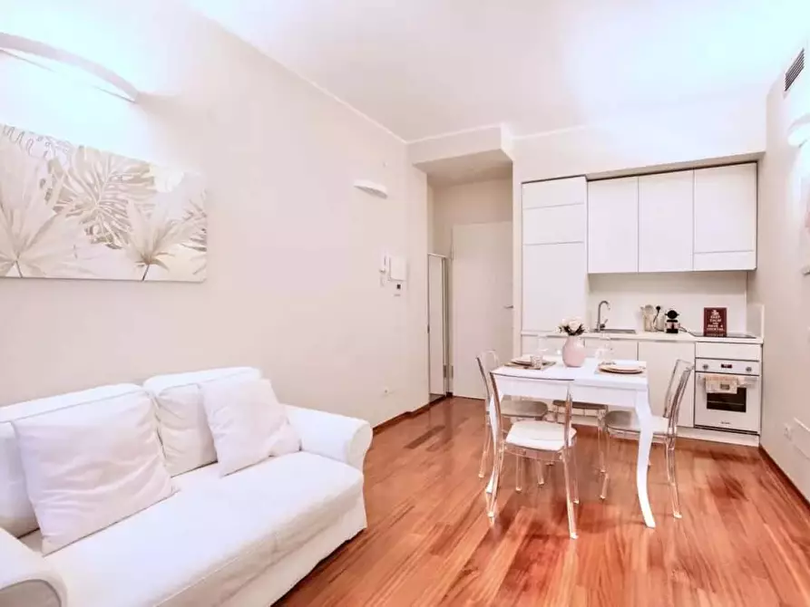 Immagine 2 di Appartamento in affitto  in Via Carlo Tenca7 a Milano