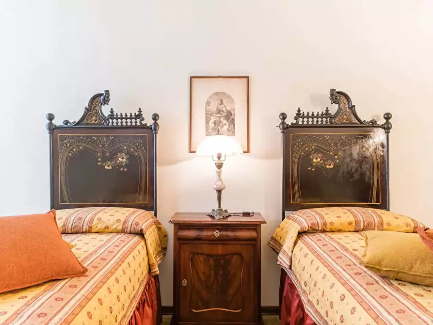 Immagine 13 di Appartamento in affitto  in Via Fillungo1 a Lucca