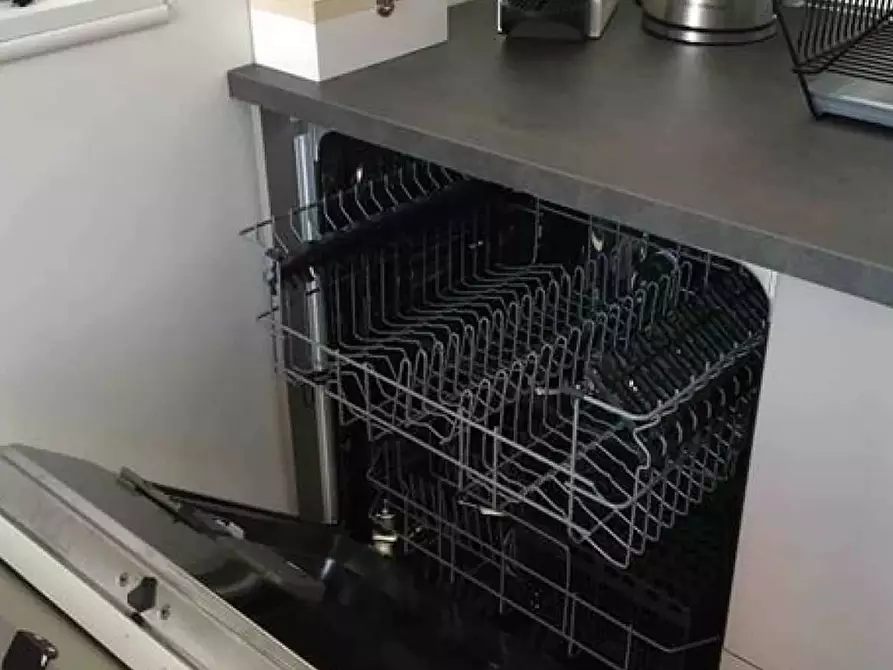 Immagine 58 di Appartamento in affitto  in Via Fausto Baragiola a Cernobbio