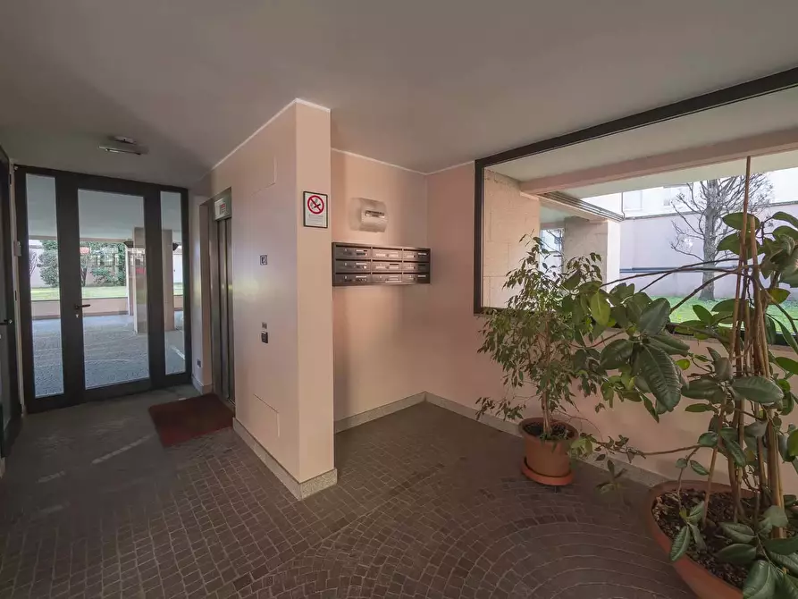 Immagine 39 di Appartamento in affitto  in Via Romeo Frassinetti6 a Milano