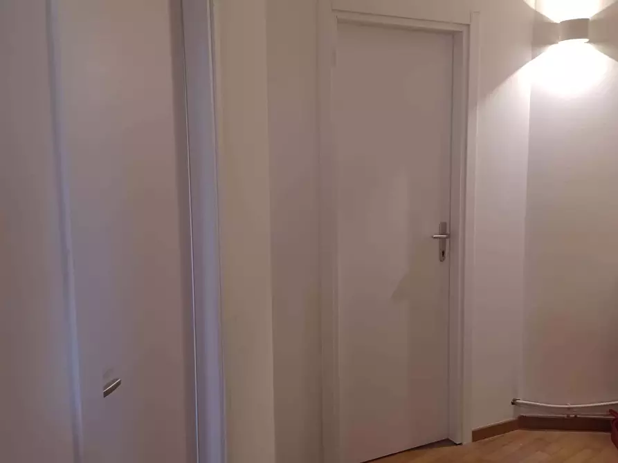 Immagine 18 di Camera in affitto  in Via Amerigo Vespucci11 a Cologno Monzese