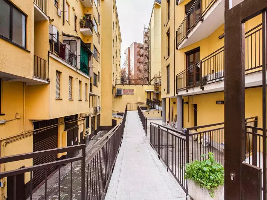 Immagine 25 di Camera in affitto  in Via Privata S. Martiniano1 a Milano
