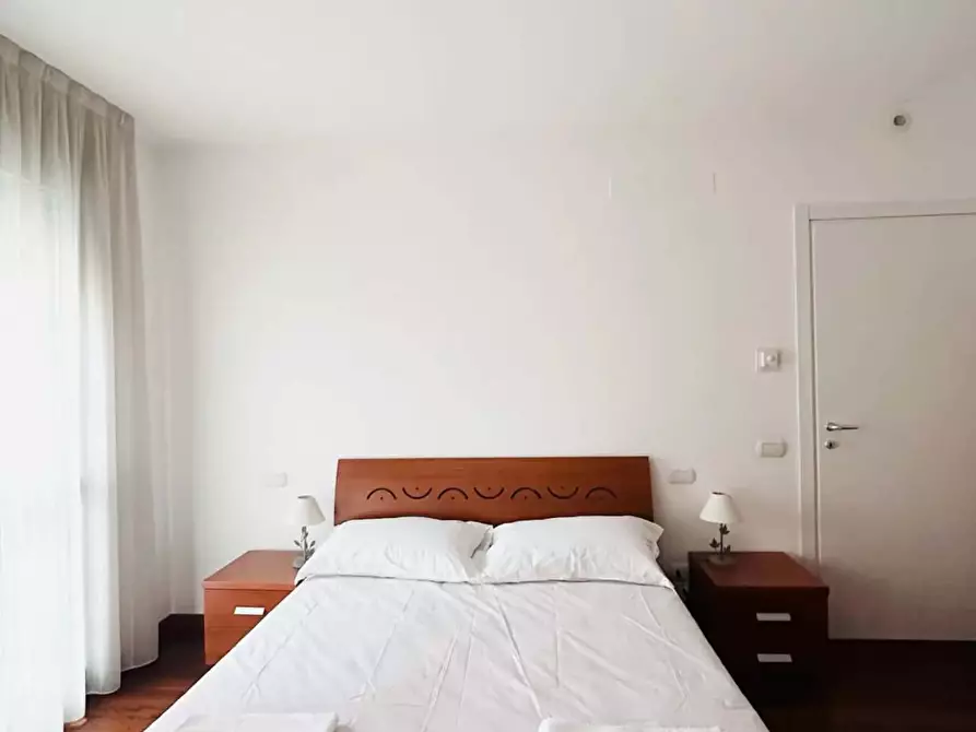 Immagine 5 di Appartamento in affitto  in Via Gargano55 a Milano