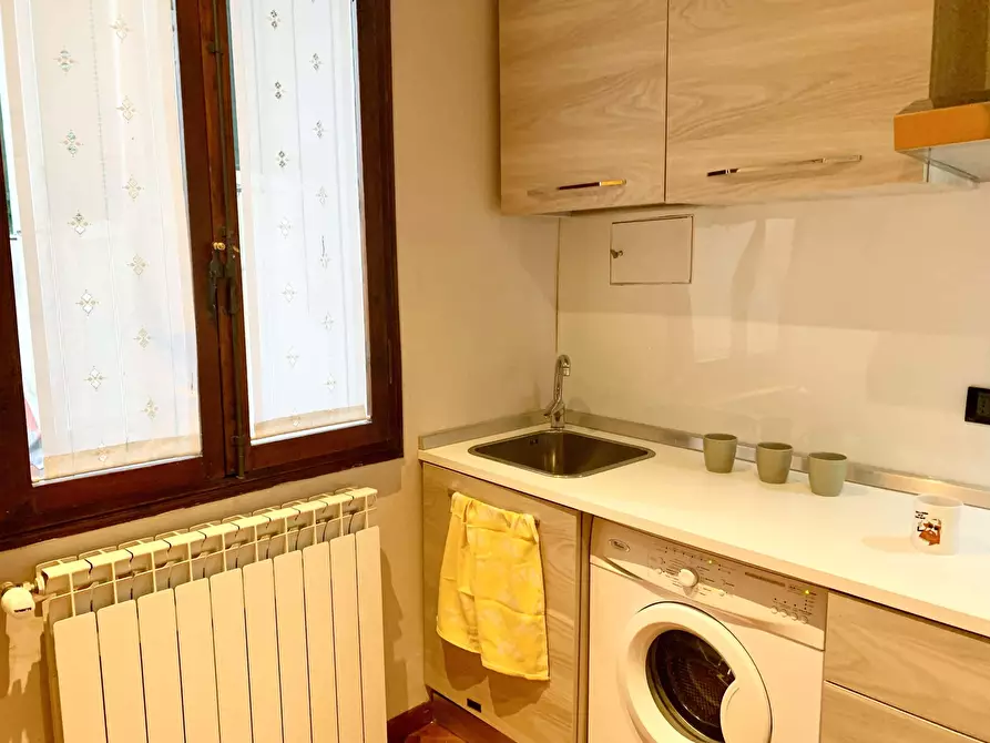 Immagine 8 di Camera in affitto  in Via di San Salvi49 a Firenze