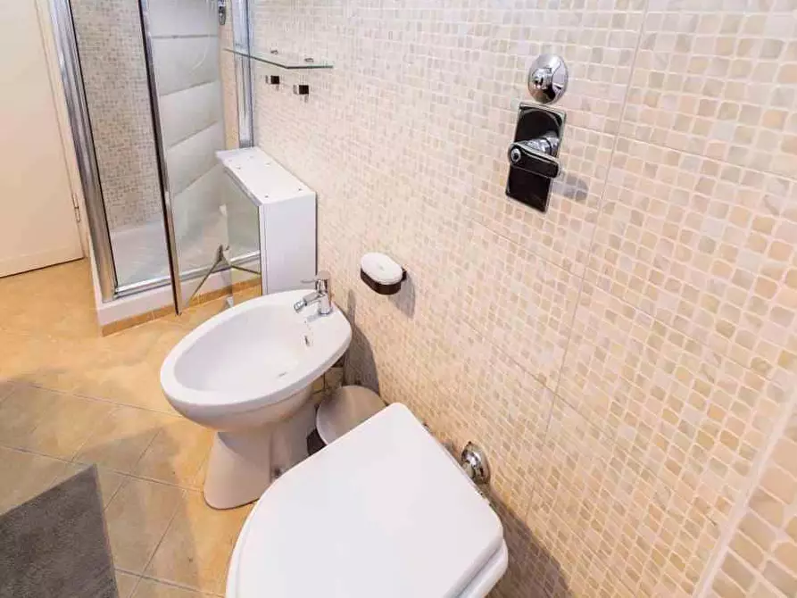 Immagine 15 di Camera in affitto  in Via Amatore Sciesa7 a Milano