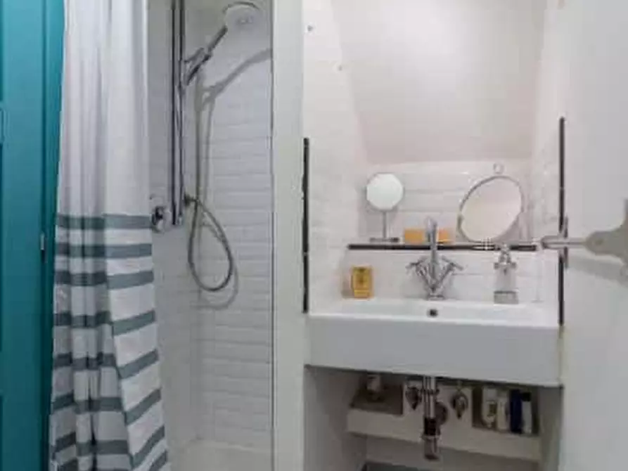 Immagine 10 di Appartamento in affitto  in Via Armando Quadri2 a Bologna