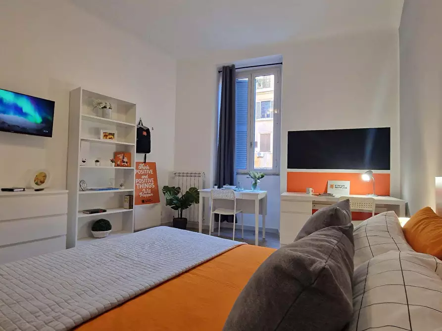 Immagine 10 di Camera in affitto  in Via in Selci54 a Roma